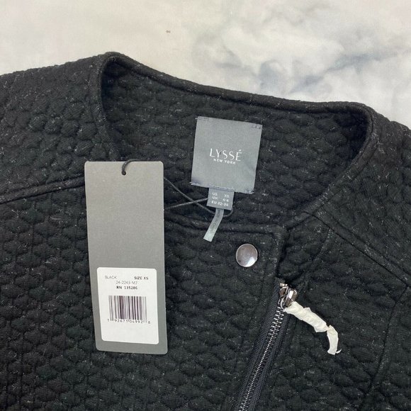 Lysse Quilted Devoe Jacket Size XS SMALL Asymmetrical Zip Black 24-2243-M7 - Picture 4 of 6